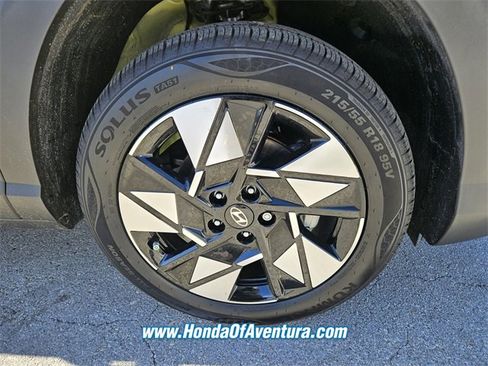 Used 2025 Hyundai Kona SEL image 15