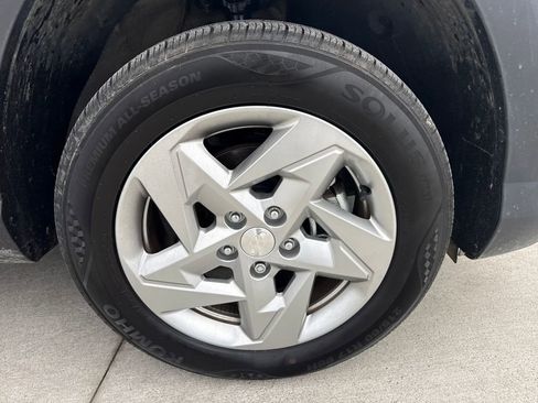 Used 2024 Hyundai Kona SE image 11