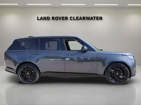 Used 2023 Land Rover Range Rover Long Wheelbase SE image 5