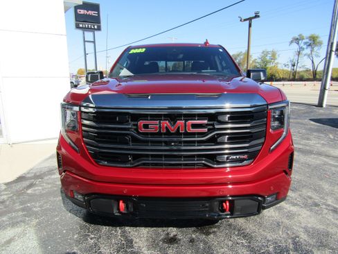 Certified 2023 GMC Sierra 1500 AT4 w/ AT4 Premium Package image 2