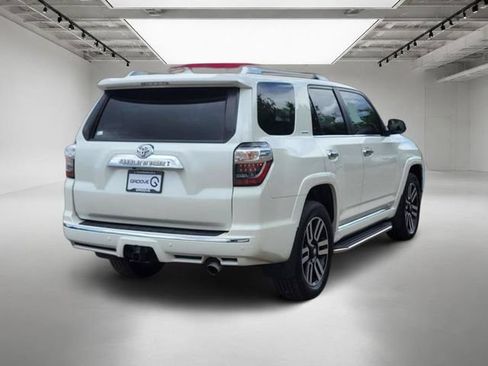 Used 2018 Toyota 4Runner Limited AWD/4WD image 6