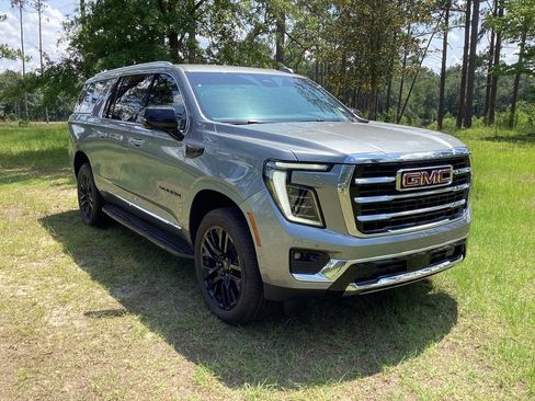 New 2026 GMC Yukon XL Elevation w/ LPO, Elevation Black Package RWD image 7