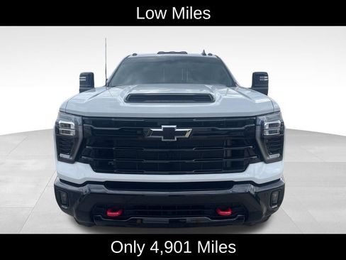 Used 2026 Chevrolet Silverado 2500 LT w/ Trail Boss Package AWD/4WD image 2