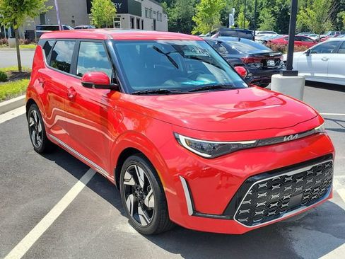 Certified 2025 Kia Soul GT-Line w/ GT-Line Technology Package FWD image 3