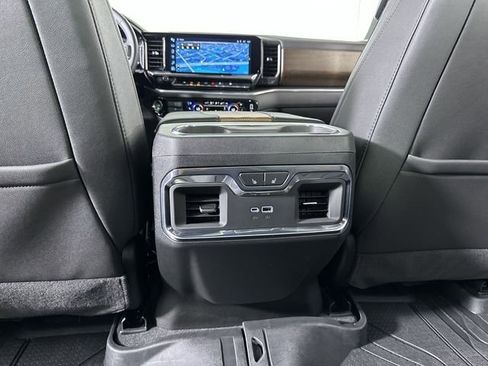Used 2025 Chevrolet Silverado 1500 High Country w/ High Country Premium Package RWD image 22