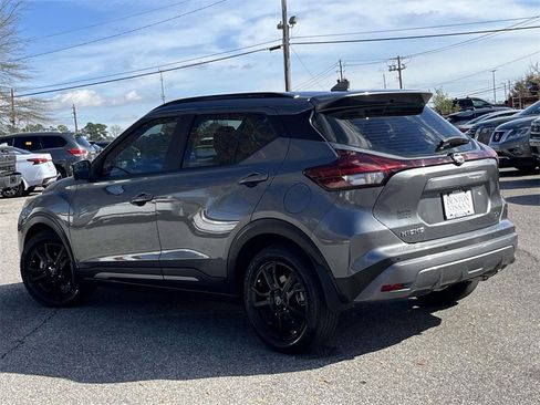 Used 2023 Nissan Kicks SR image 5
