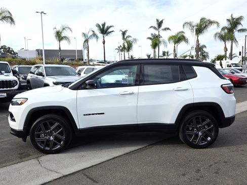 New 2026 Jeep Compass Limited image 2