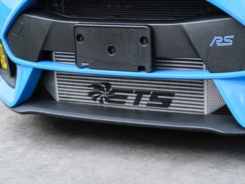 Used 2017 Ford Focus RS AWD/4WD image 4