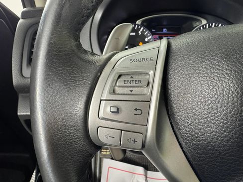 Used 2017 Nissan Altima 2.5 SR FWD image 15