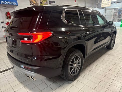 Used 2025 GMC Acadia Elevation image 3