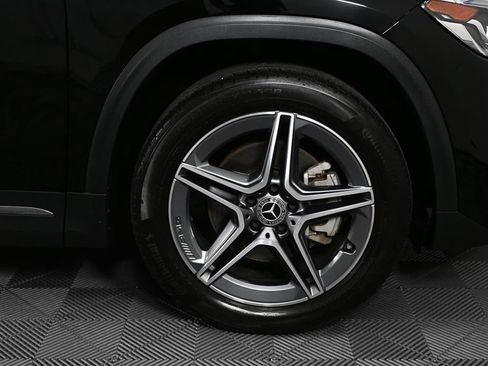 Certified 2023 Mercedes-Benz GLA 250 4MATIC image 36