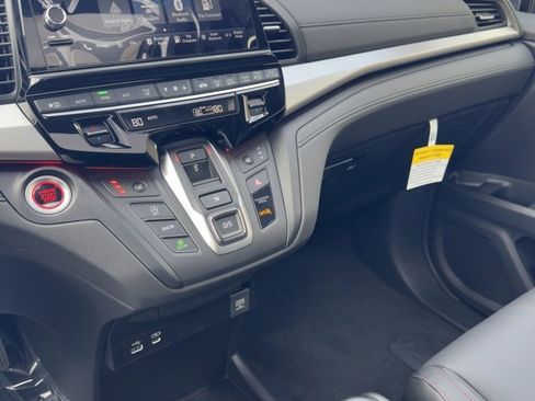 New 2026 Honda Odyssey Sport-L image 24