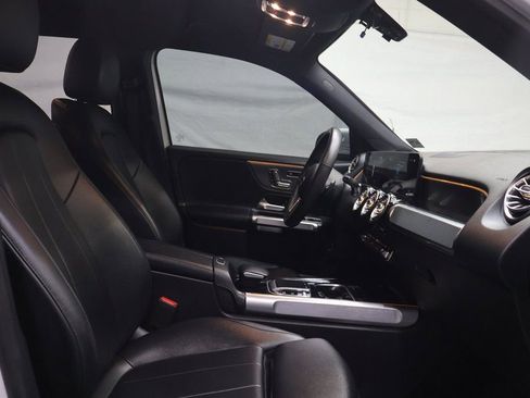 Used 2020 Mercedes-Benz GLB 250 GLB 250 w/ Premium Package image 10