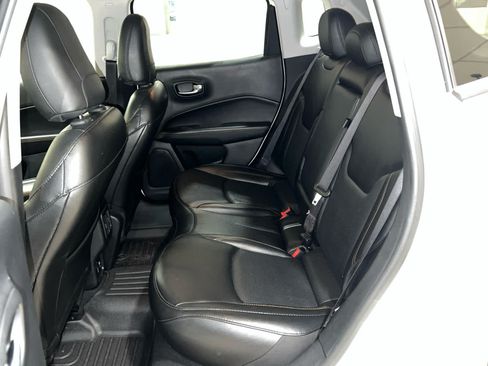 Used 2020 Jeep Compass Limited AWD/4WD image 3