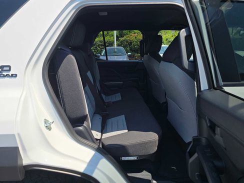 Certified 2025 Toyota 4Runner TRD Off-Road image 15