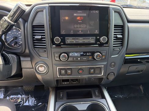 Used 2024 Nissan Titan SV w/ SV Convenience Package image 26