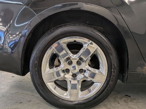 Used 2009 Chevrolet Malibu LT w/ Power Convenience Package image 36