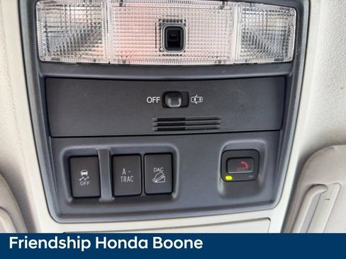 Used 2021 Toyota 4Runner SR5 AWD/4WD image 28