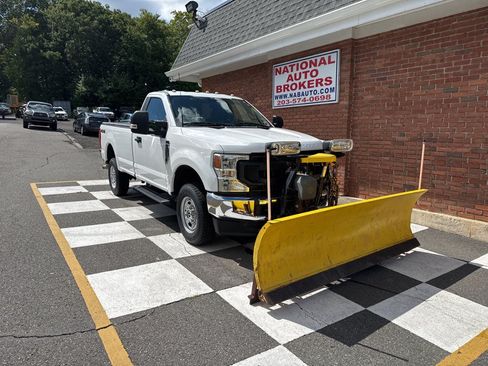 Used 2021 Ford F250 XL w/ Power Equipment Group AWD/4WD image 1