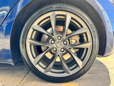 Used 2018 Tesla Model 3 Long Range image 12