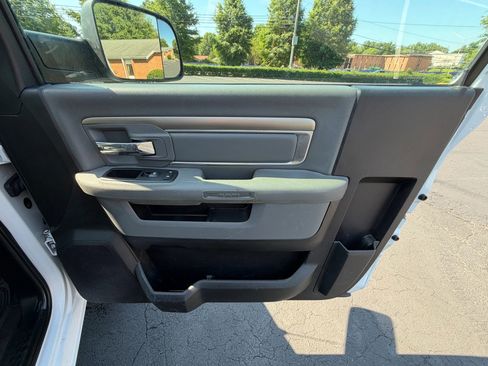 Used 2015 RAM 3500 Tradesman w/ Power & Remote Entry Group AWD/4WD image 18