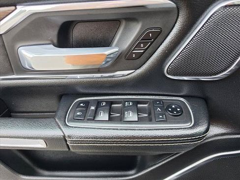 Used 2019 RAM 1500 Laramie AWD/4WD image 23