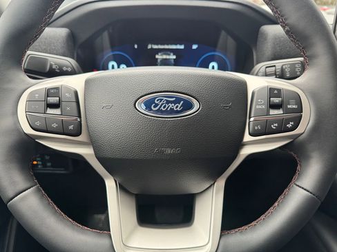 New 2026 Ford Explorer Active w/ Active Comfort Package image 27