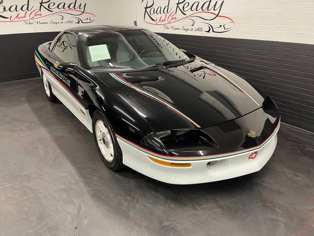 Used 1993 Chevrolet Camaro Z28 RWD image 2
