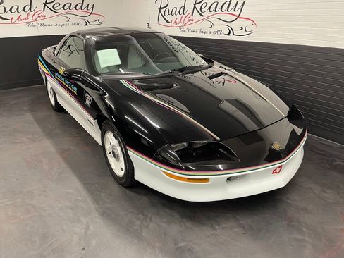 Used 1993 Chevrolet Camaro Z28 image 2