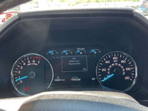 Used 2018 Ford F150 Platinum w/ Equipment Group 701A Luxury AWD/4WD image 9