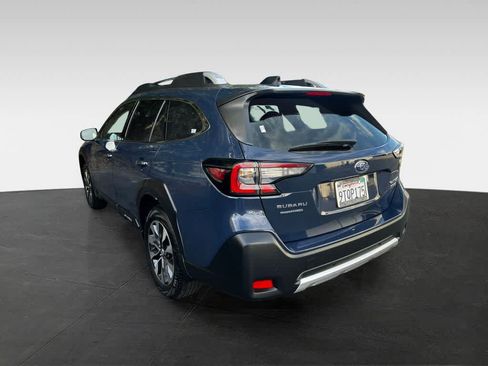 Certified 2025 Subaru Outback Touring AWD/4WD image 5