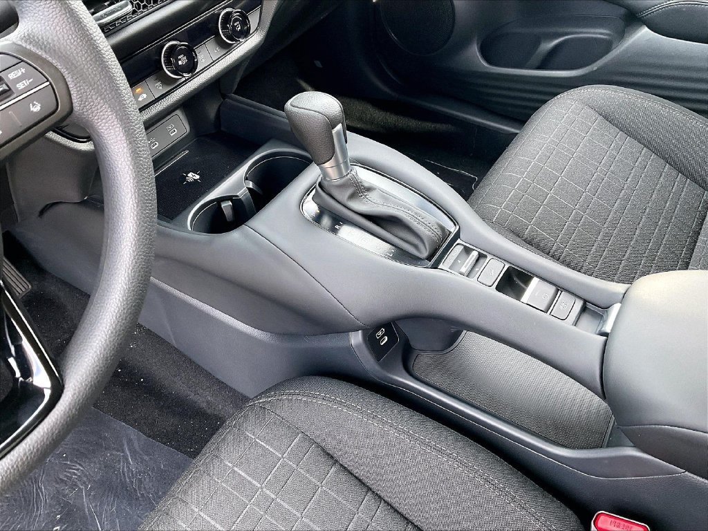 New 2027 Honda HR-V LX image 14