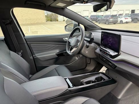 Used 2023 Volkswagen ID.4 Pro S image 16