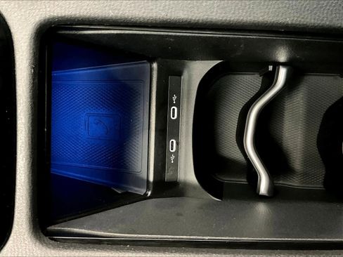 Used 2022 Volkswagen ID.4 Pro S w/ Gradient Package image 37