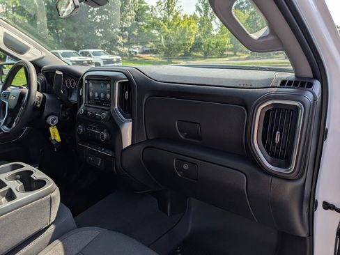 Used 2020 Chevrolet Silverado 1500 LT w/ Trailering Package AWD/4WD image 12