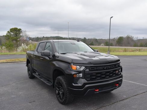 Used 2024 Chevrolet Silverado 1500 Custom Trail Boss w/ LPO, Dark Essentials Package image 1
