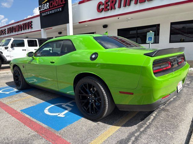 Used 2017 Dodge Challenger SXT Plus RWD image 4