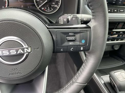 Used 2023 Nissan Rogue SL w/ SL Premium Package FWD image 26