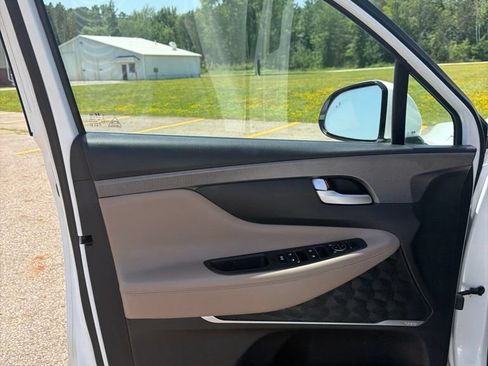 Used 2019 Hyundai Santa Fe Limited AWD/4WD image 11