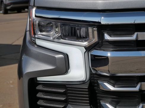 Used 2023 Chevrolet Silverado 1500 LTZ w/ LTZ Convenience Package II AWD/4WD image 10