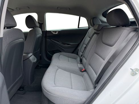 Used 2020 Hyundai Ioniq SE image 19