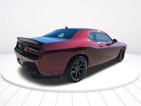Used 2017 Dodge Challenger SRT Hellcat image 4