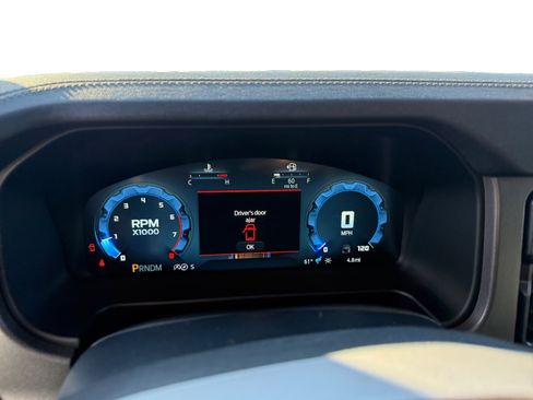 New 2025 Ford Bronco Badlands image 11