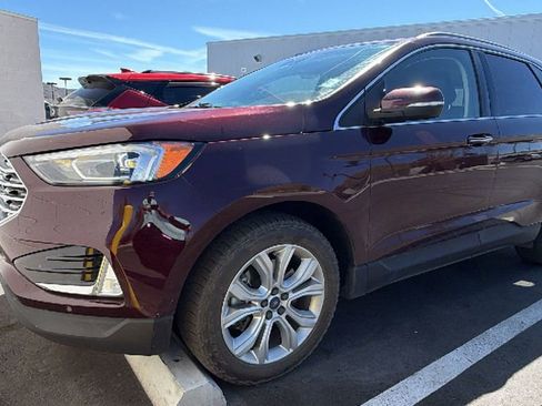 Used 2020 Ford Edge Titanium w/ Class II Trailer Tow Package image 4