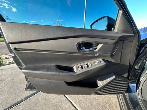 Used 2023 Honda Accord EX image 25