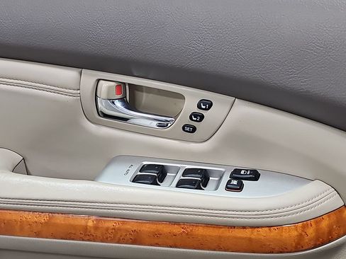 Used 2006 Lexus RX 330 AWD w/ Premium Plus Pkg image 29