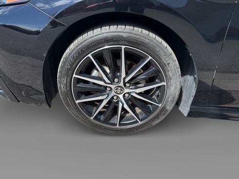 Used 2024 Toyota Camry SE FWD image 9
