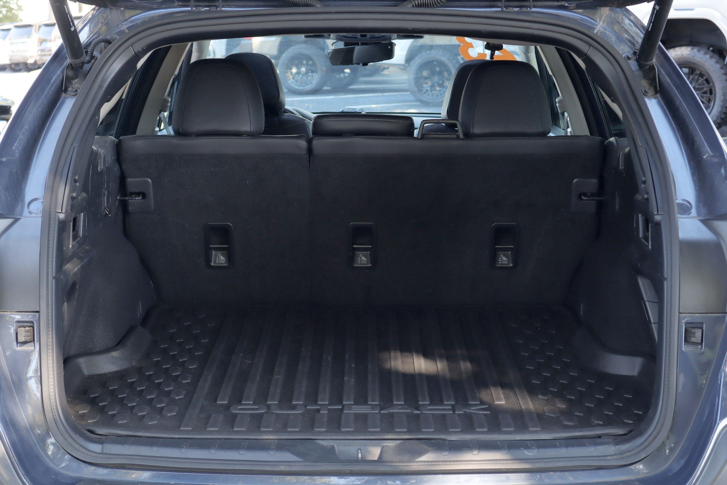 Used 2023 Subaru Outback Touring AWD/4WD image 33