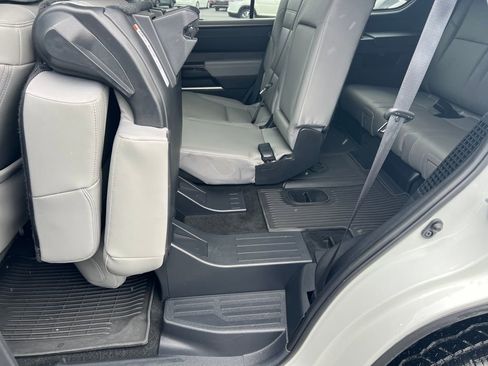 Used 2024 Toyota Sequoia Limited image 15