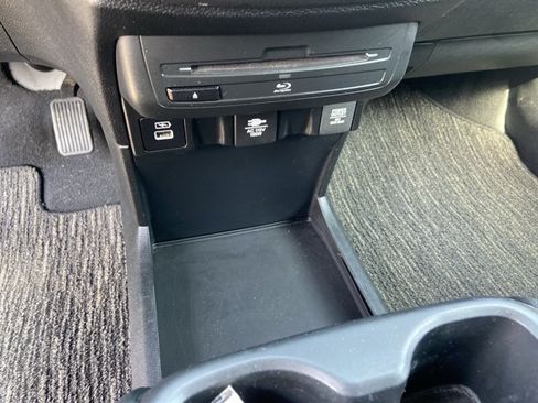 Used 2022 Honda Odyssey Touring image 40